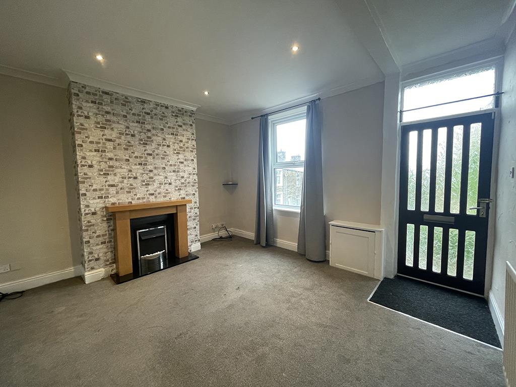 3 bedroom end terrace house SSTC in Barnoldswick - Lounge
